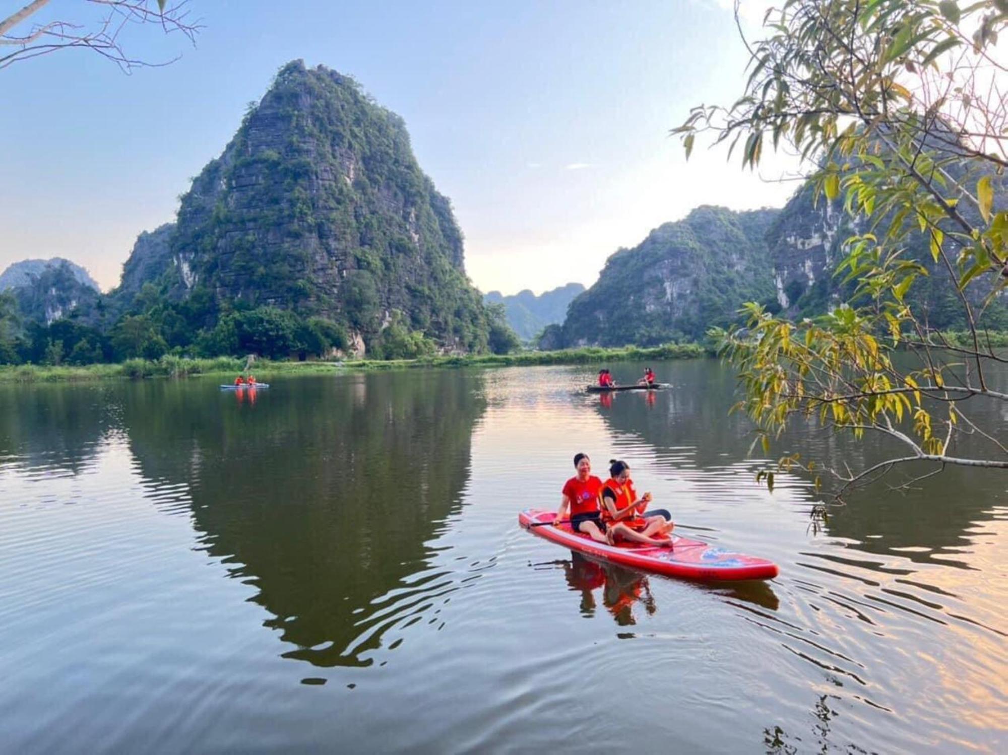 Xuan Son Lakeside Bungalow Ninh Binh Eksteriør billede